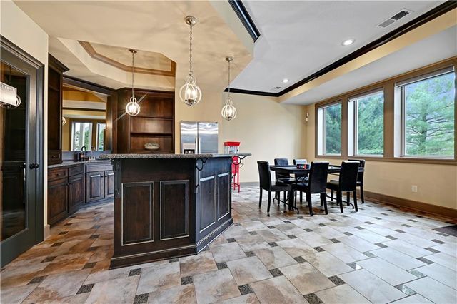 9429 W 162nd Street, Overland Park, KS 66085
