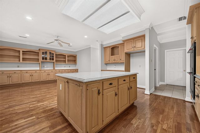 919 Ivy Parkway Drive, Houston, TX 77077