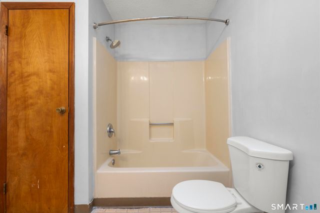 805 Woodin Street, Hamden, CT 06514