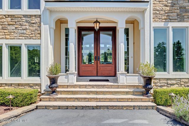 2 Hop Brook Lane, Holmdel, NJ 07733