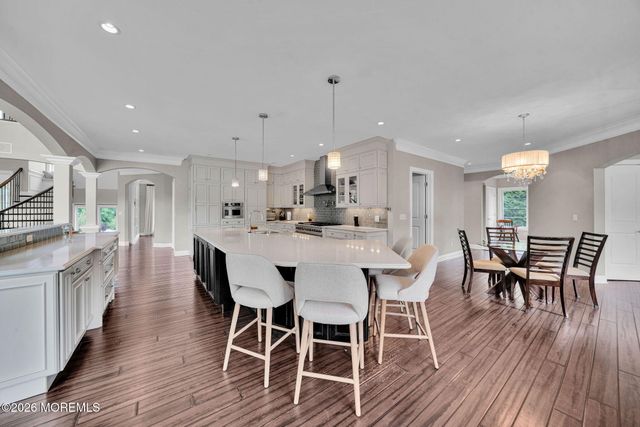 2 Hop Brook Lane, Holmdel, NJ 07733