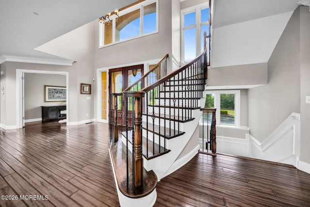 2 Hop Brook Lane, Holmdel, NJ 07733