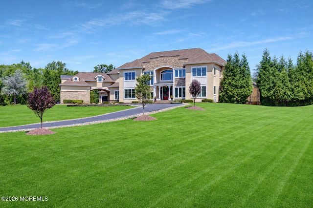 2 Hop Brook Lane, Holmdel, NJ 07733