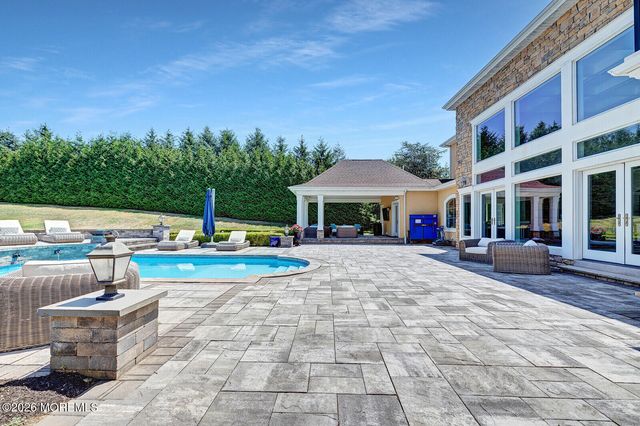 2 Hop Brook Lane, Holmdel, NJ 07733