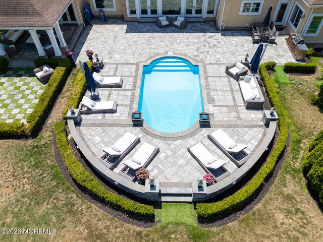 2 Hop Brook Lane, Holmdel, NJ 07733
