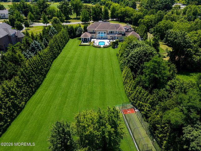 2 Hop Brook Lane, Holmdel, NJ 07733
