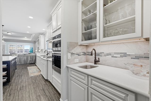 8870 Silent River Road, Frisco, TX 75036