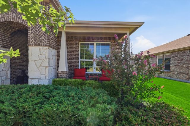 8870 Silent River Road, Frisco, TX 75036