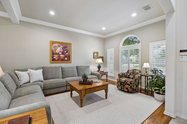 6970 Aspen Creek Lane, Dallas, TX 75252
