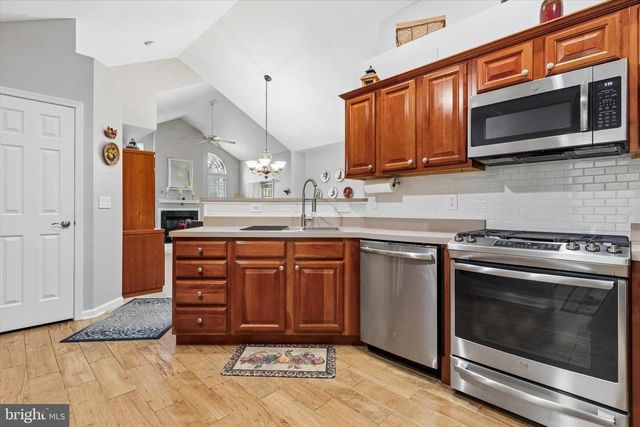 171 MAIDENHEAD CT, Souderton, PA 18964