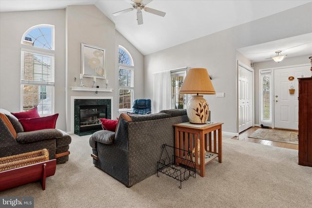 171 MAIDENHEAD CT, Souderton, PA 18964