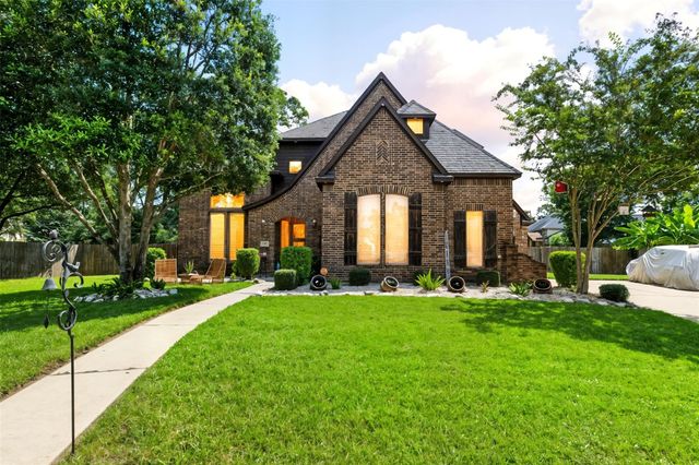 5303 Handbrook Drive, Houston, TX 77069