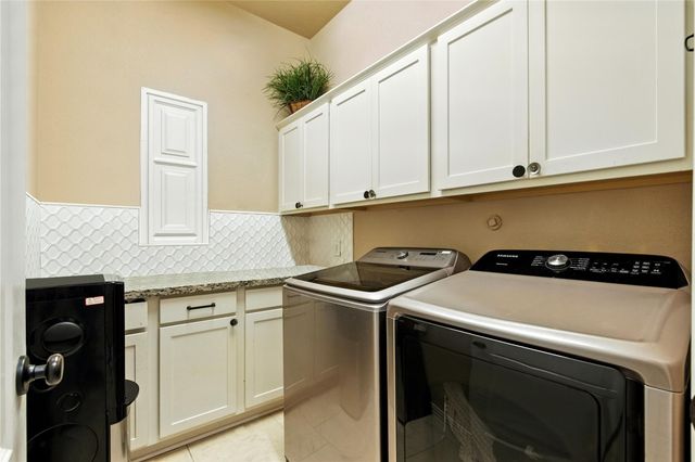 5303 Handbrook Drive, Houston, TX 77069