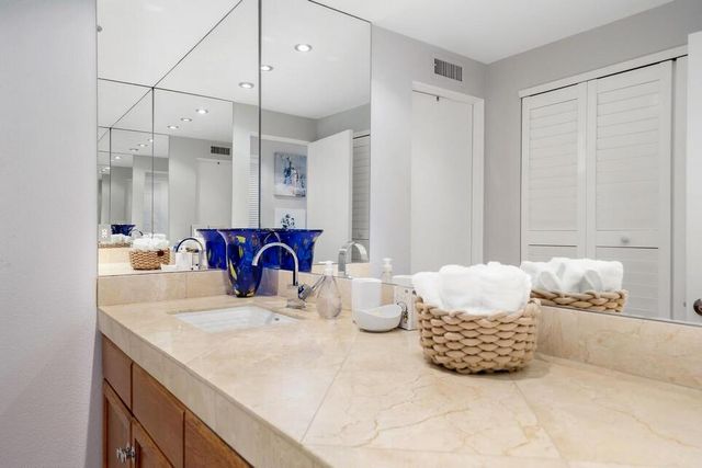 46750 Mountain Cove Drive 24, Indian Wells, CA 92210