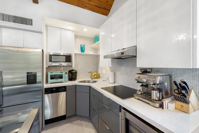 46750 Mountain Cove Drive 24, Indian Wells, CA 92210