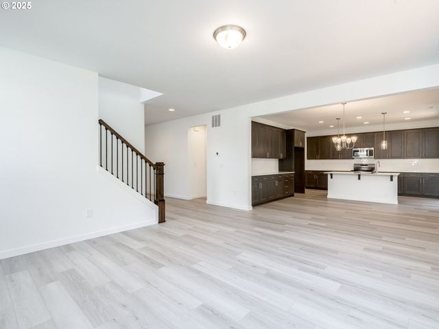 2031 Ne CURRIN CREEK Dr, Estacada, OR 97023