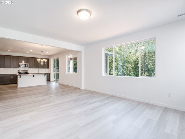 2031 Ne CURRIN CREEK Dr, Estacada, OR 97023