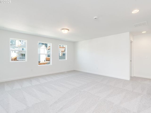 2031 Ne CURRIN CREEK Dr, Estacada, OR 97023