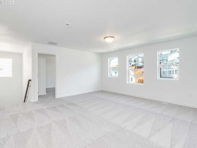 2031 Ne CURRIN CREEK Dr, Estacada, OR 97023