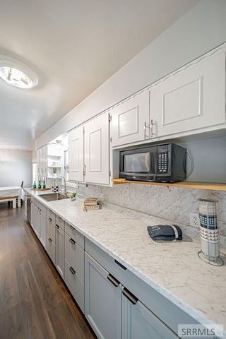 160 E 24th Street, Idaho Falls, ID 83404