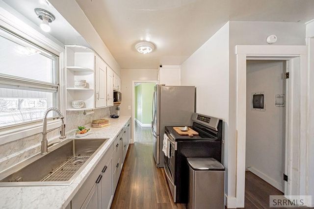 160 E 24th Street, Idaho Falls, ID 83404