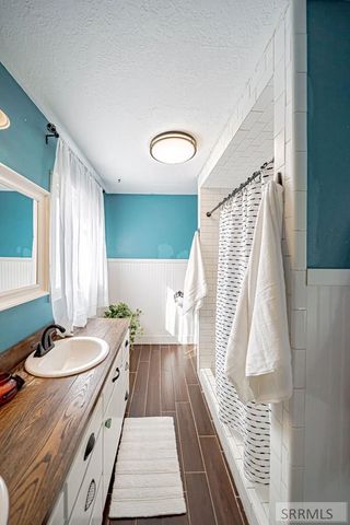 160 E 24th Street, Idaho Falls, ID 83404