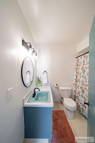 160 E 24th Street, Idaho Falls, ID 83404