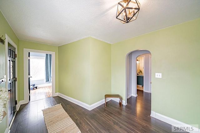 160 E 24th Street, Idaho Falls, ID 83404