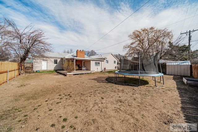 160 E 24th Street, Idaho Falls, ID 83404