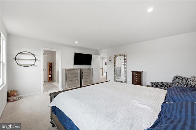 359 NATIONAL ST, Ranson, WV 25438