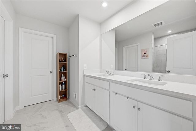 359 NATIONAL ST, Ranson, WV 25438