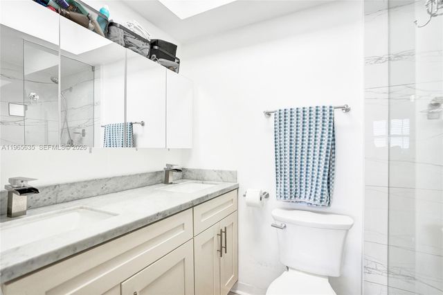 934 SE 9th Ave 17, Pompano Beach, FL 33060