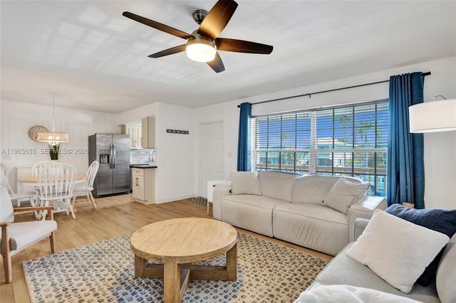 934 SE 9th Ave 17, Pompano Beach, FL 33060