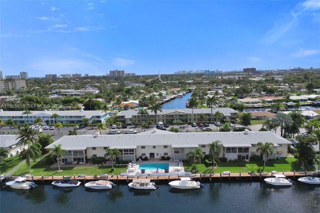 934 SE 9th Ave 17, Pompano Beach, FL 33060