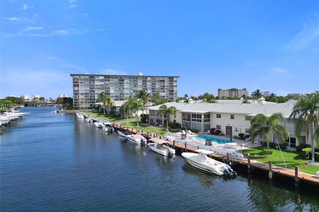 934 SE 9th Ave 17, Pompano Beach, FL 33060