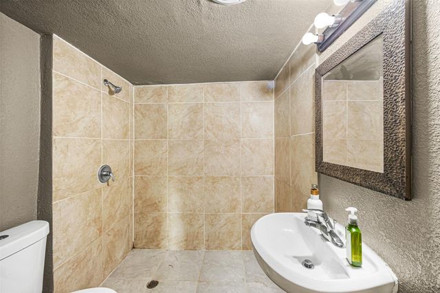 12910 Green River Drive, Houston, TX 77044