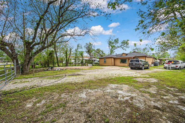 12910 Green River Drive, Houston, TX 77044