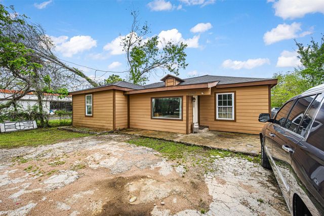 12910 Green River Drive, Houston, TX 77044