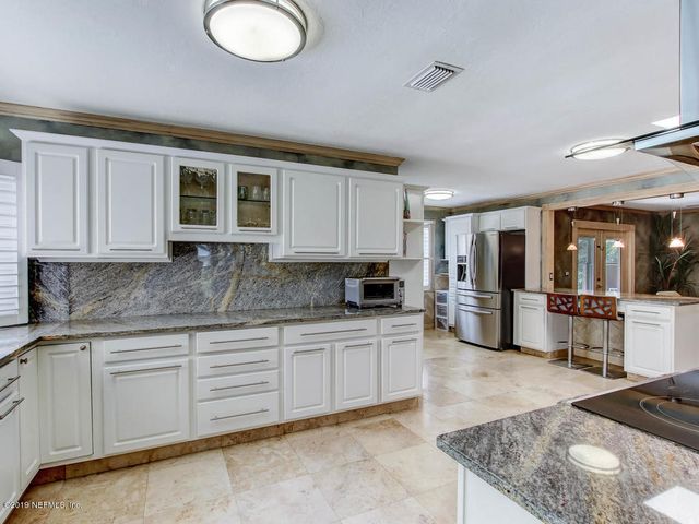 88 OAKWOOD Road, Jacksonville Beach, FL 32250