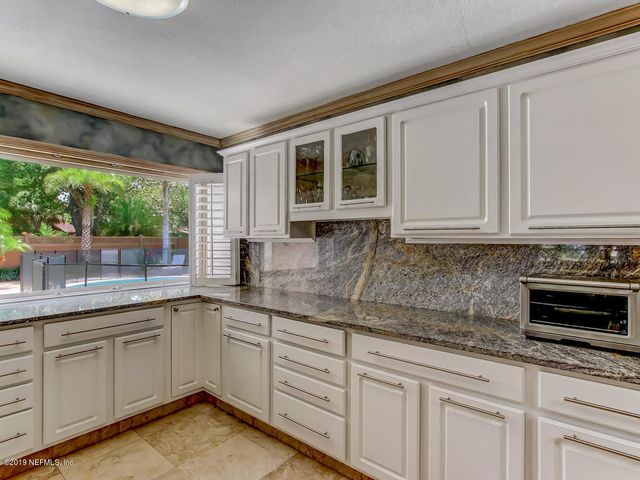 88 OAKWOOD Road, Jacksonville Beach, FL 32250