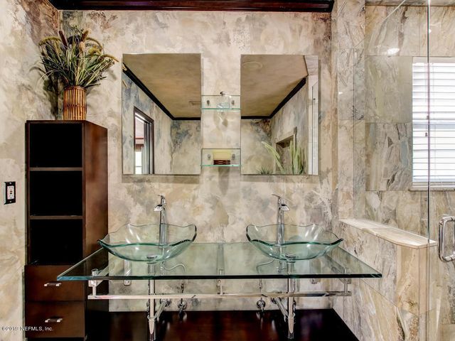 88 OAKWOOD Road, Jacksonville Beach, FL 32250