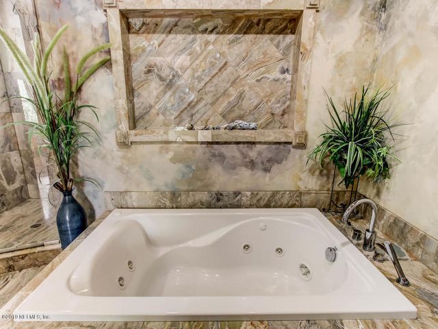 88 OAKWOOD Road, Jacksonville Beach, FL 32250