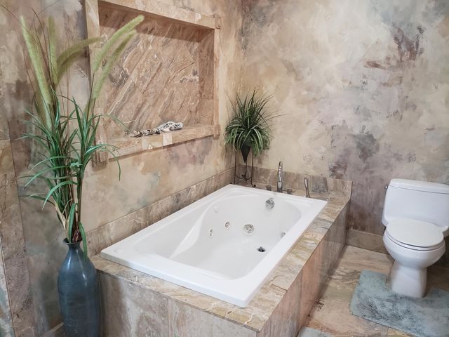 88 OAKWOOD Road, Jacksonville Beach, FL 32250