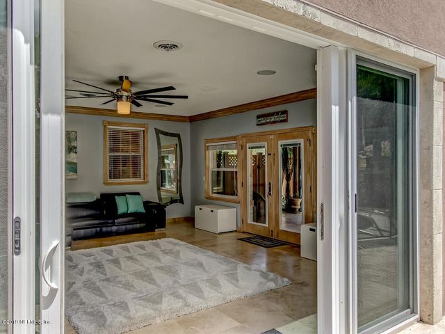 88 OAKWOOD Road, Jacksonville Beach, FL 32250