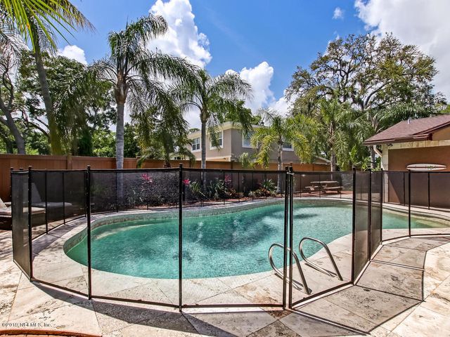 88 OAKWOOD Road, Jacksonville Beach, FL 32250