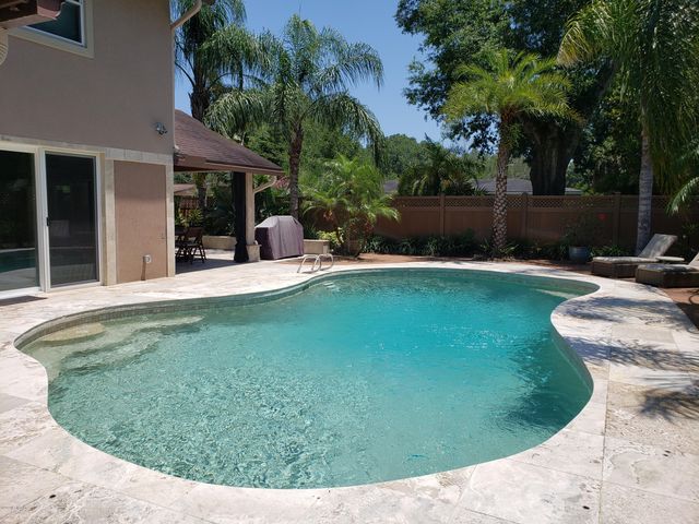 88 OAKWOOD Road, Jacksonville Beach, FL 32250