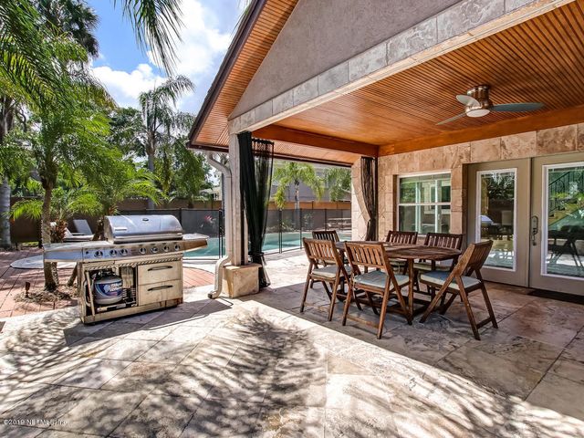 88 OAKWOOD Road, Jacksonville Beach, FL 32250