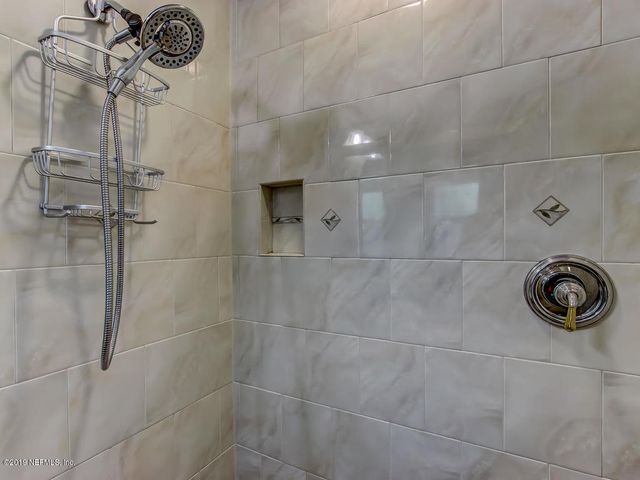 88 OAKWOOD Road, Jacksonville Beach, FL 32250