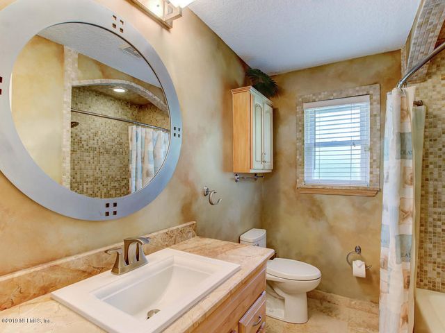 88 OAKWOOD Road, Jacksonville Beach, FL 32250