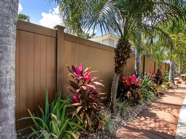 88 OAKWOOD Road, Jacksonville Beach, FL 32250